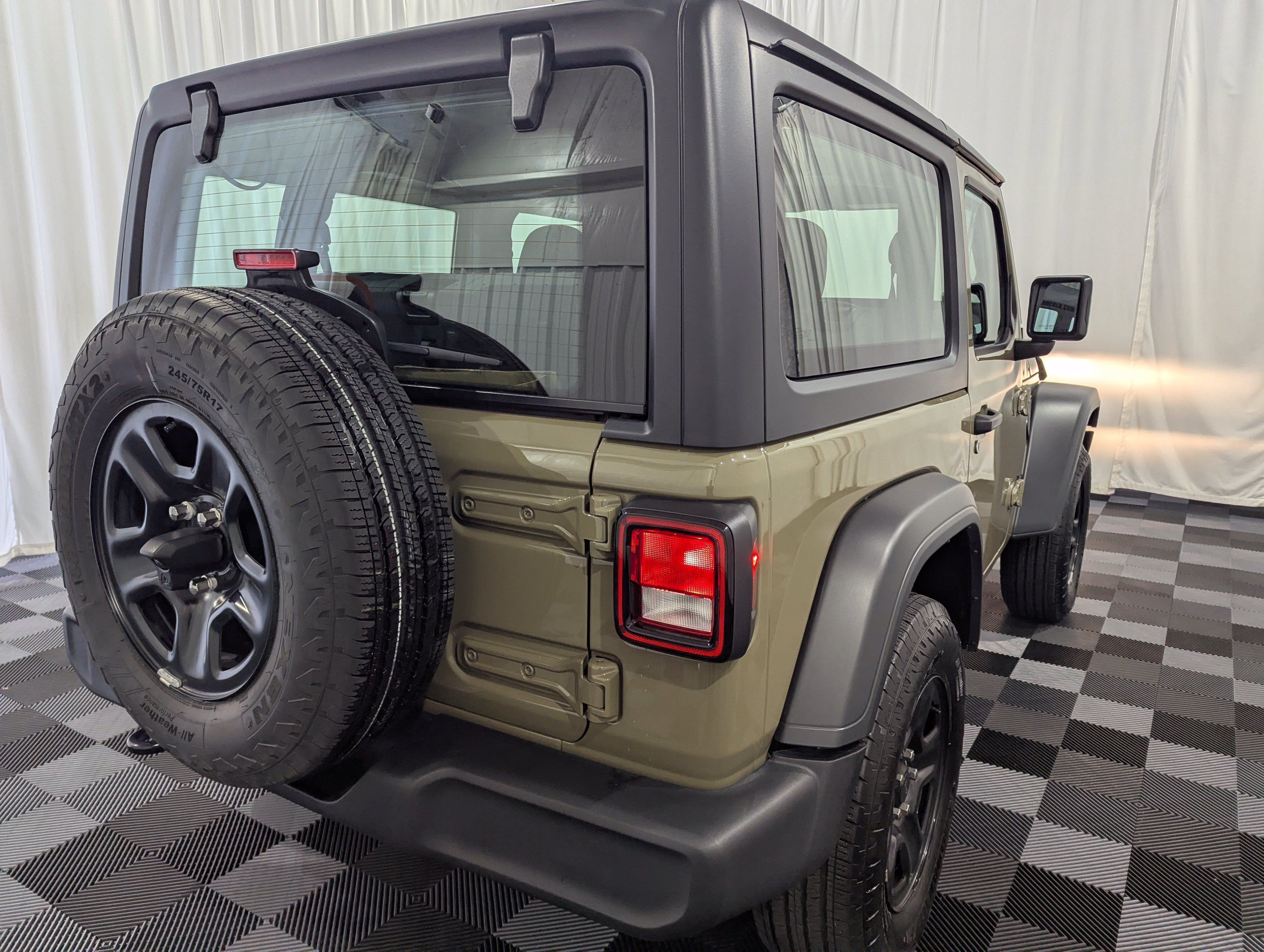 2025 Jeep Wrangler 2-Door Sport 4x4