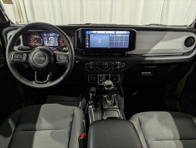 2025 Jeep Wrangler 4-Door Summit 4x4