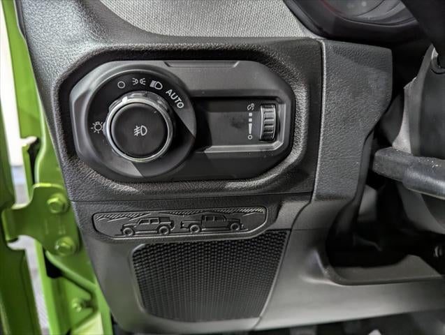 2025 Jeep Wrangler 4-Door Summit 4x4