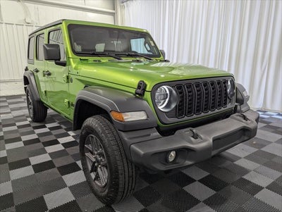 2025 Jeep Wrangler 4-Door Summit 4x4