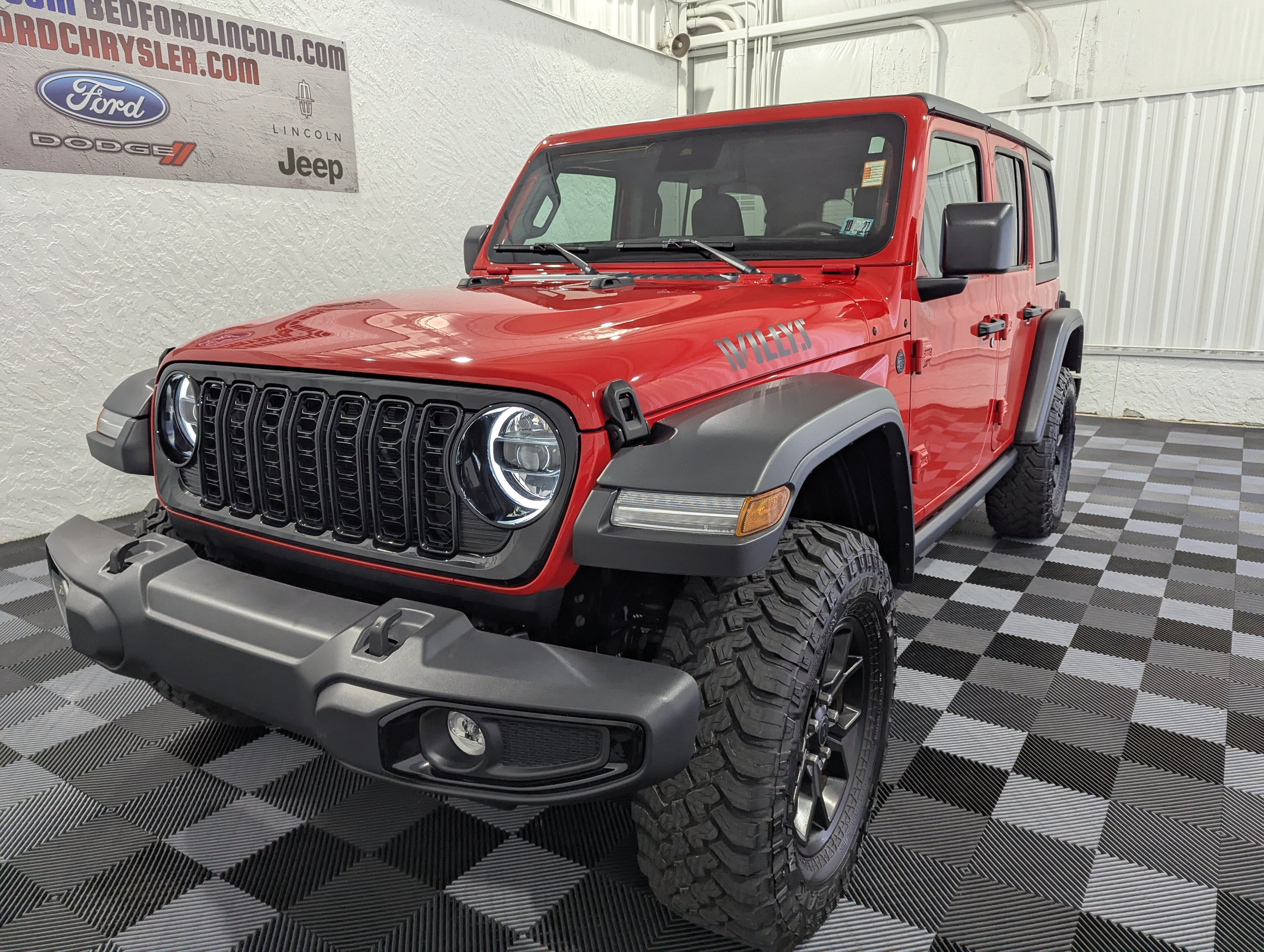 2025 Jeep Wrangler 4-Door Willys 4x4