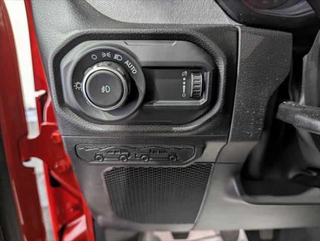 2025 Jeep Wrangler 4-Door Willys 4x4