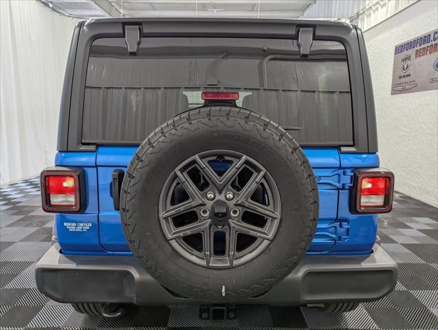 2025 Jeep Wrangler 4-Door Summit 4x4