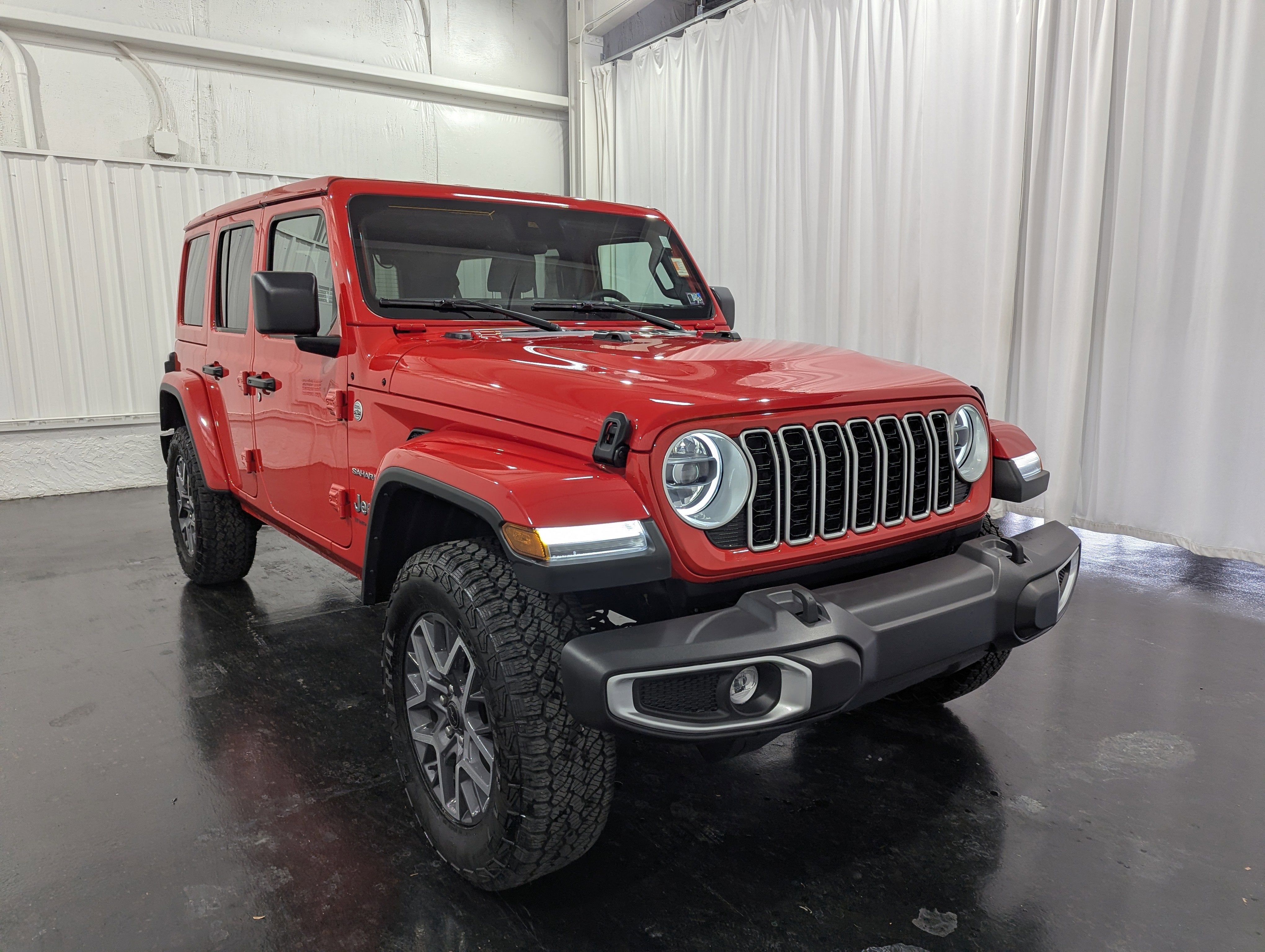 2024 Jeep Wrangler 4-Door Sahara 4x4