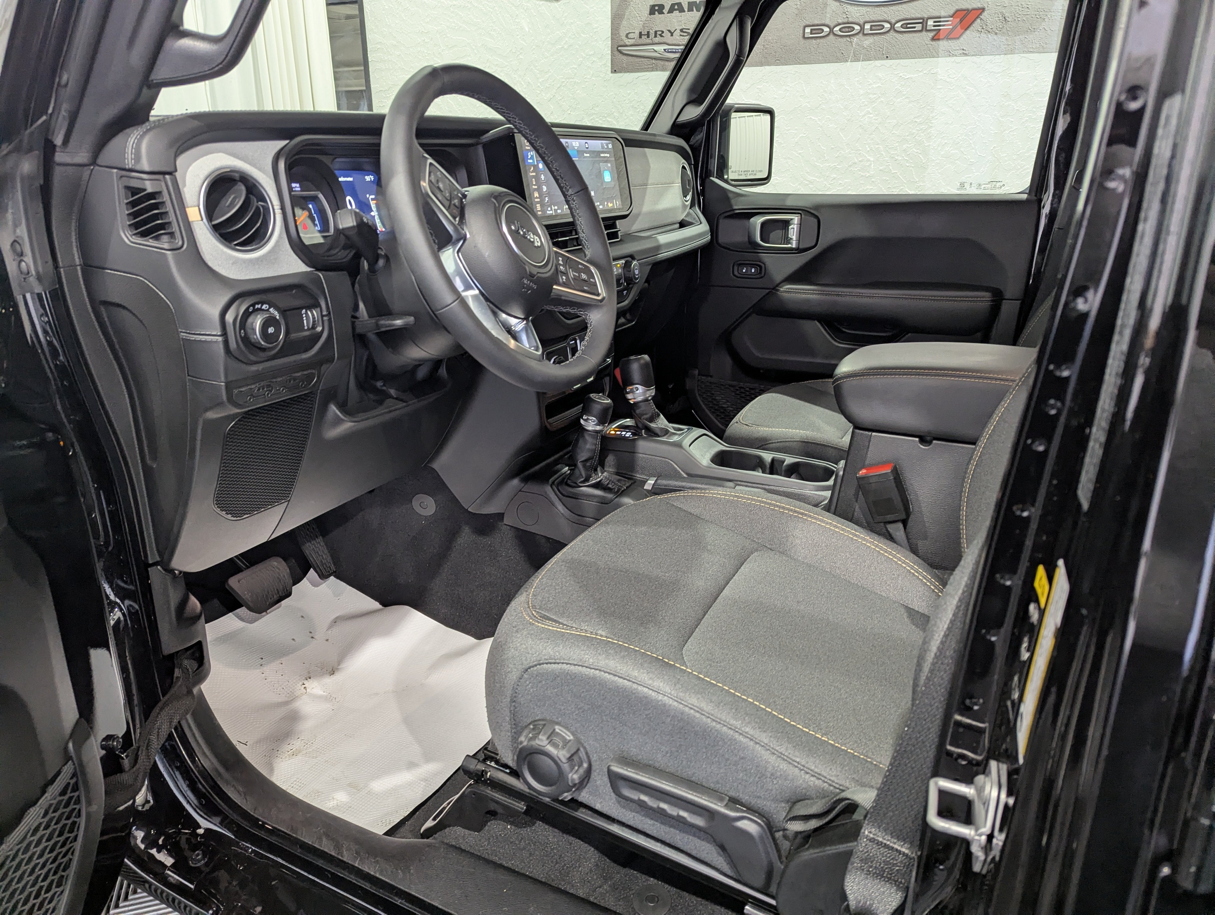 2026 Jeep Wrangler 4-Door Sahara 4x4