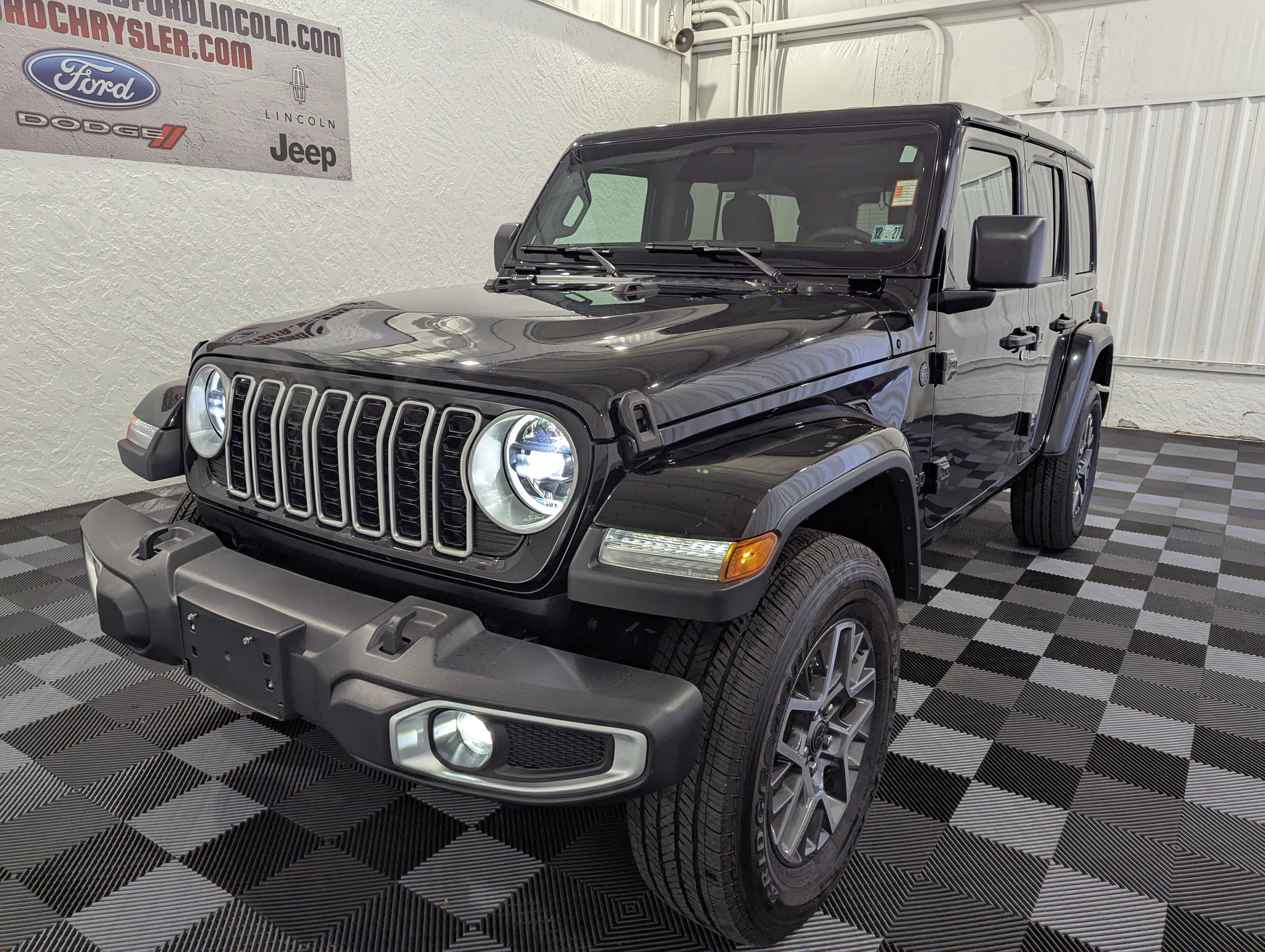 2026 Jeep Wrangler 4-Door Sahara 4x4