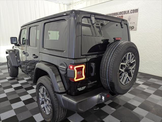 2026 Jeep Wrangler 4-Door Sahara 4x4