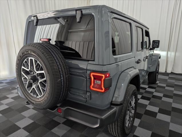 2026 Jeep Wrangler 4-Door Sahara 4x4