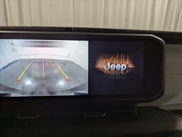 2024 Jeep Wrangler 4-Door Sahara 4x4