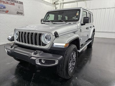 2024 Jeep Wrangler 4-Door Sahara 4x4