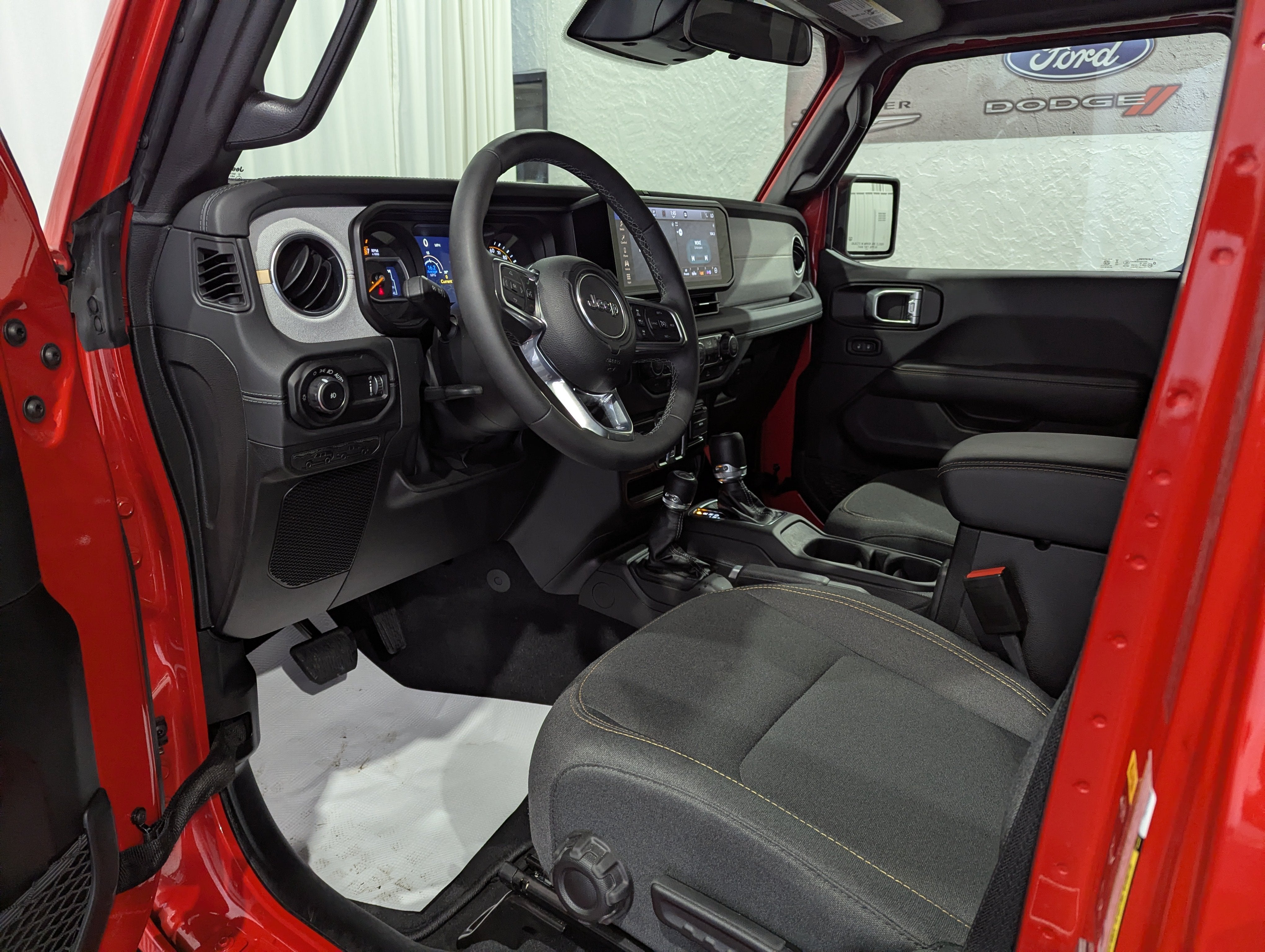 2026 Jeep Wrangler 4-Door Sahara 4x4
