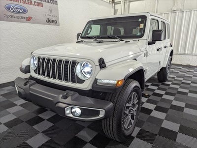 2026 Jeep Wrangler 4-Door Sahara 4x4