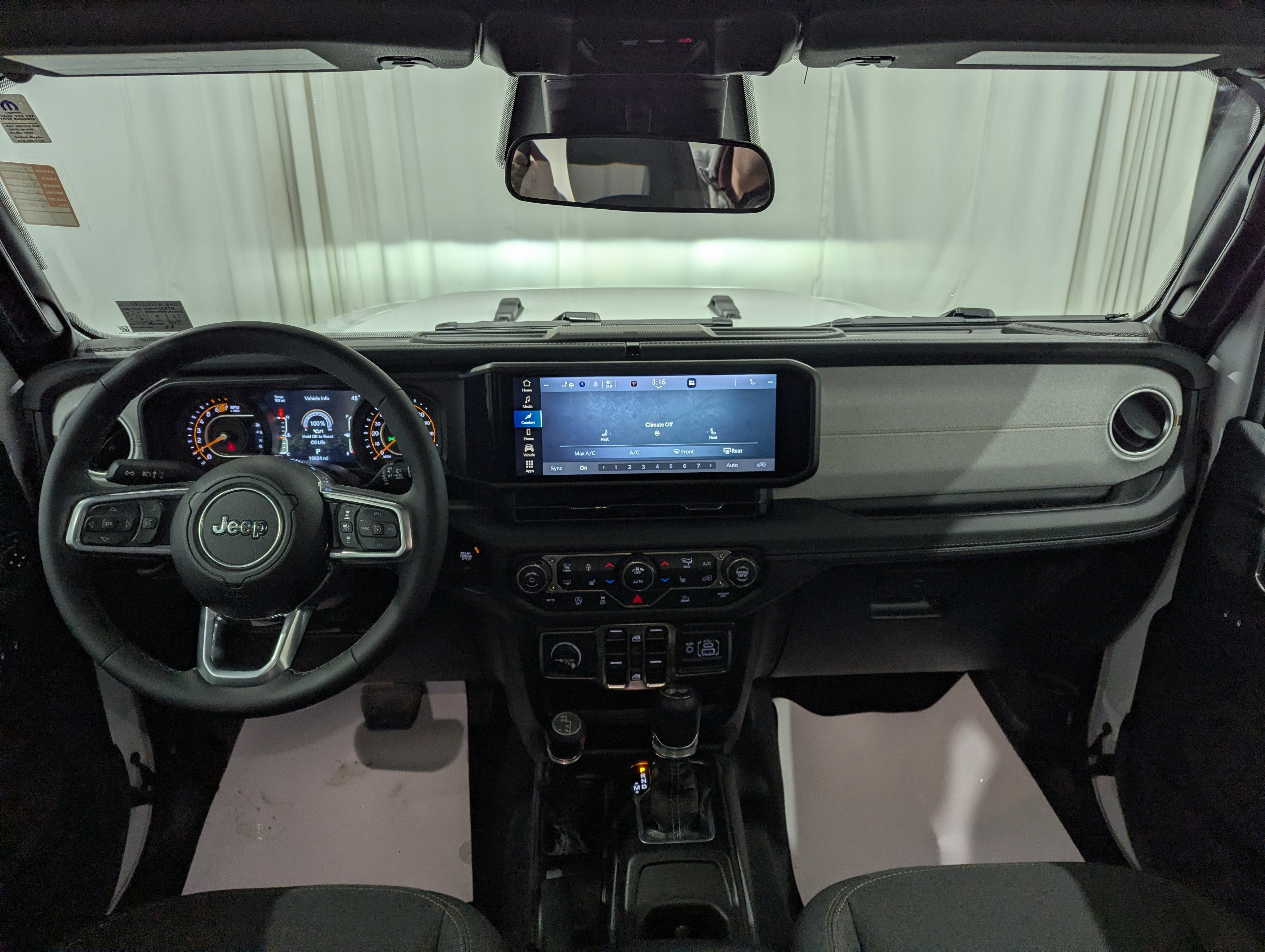 2026 Jeep Wrangler 4-Door Sahara 4x4