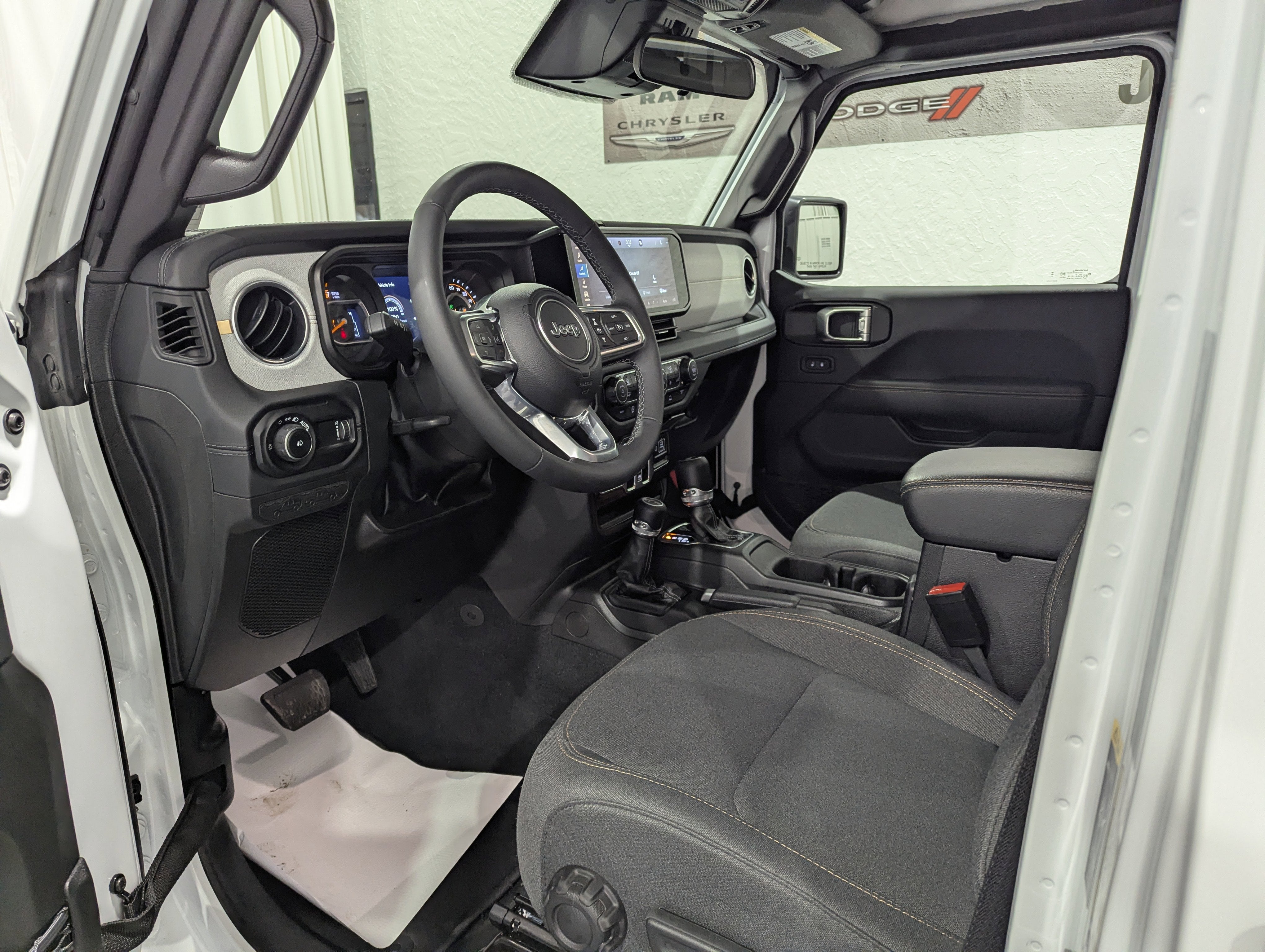 2026 Jeep Wrangler 4-Door Sahara 4x4