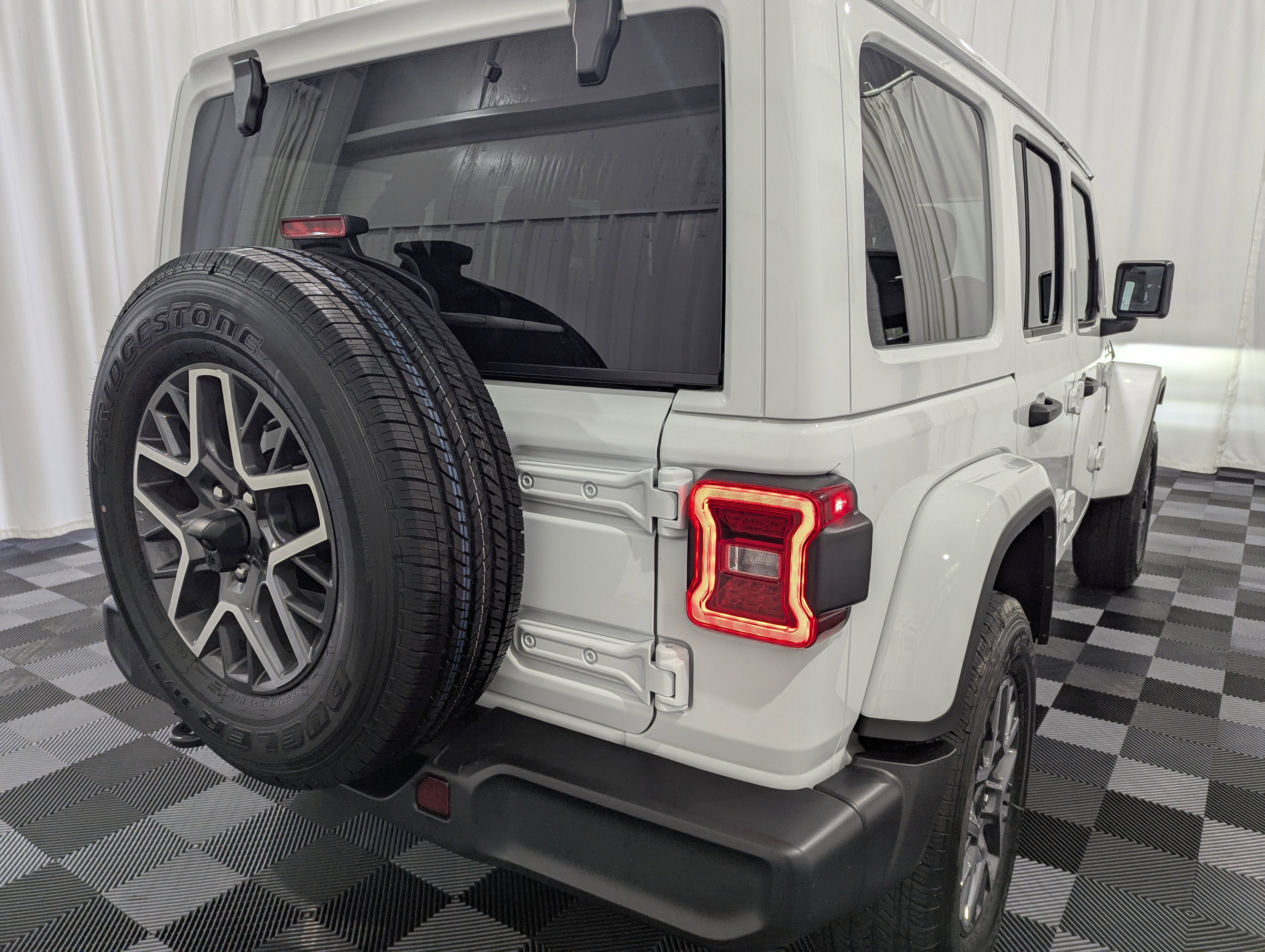 2026 Jeep Wrangler 4-Door Sahara 4x4