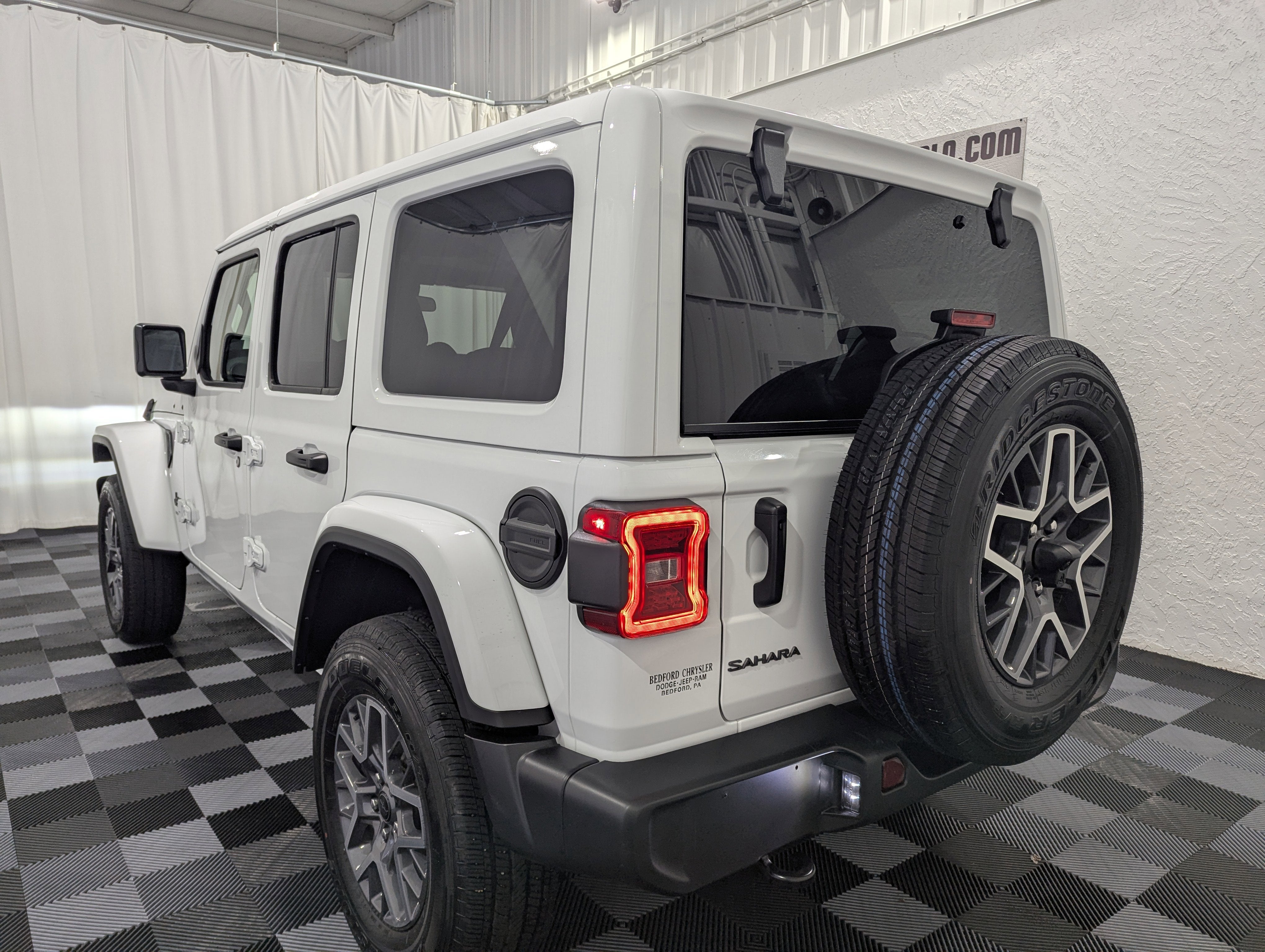 2026 Jeep Wrangler 4-Door Sahara 4x4