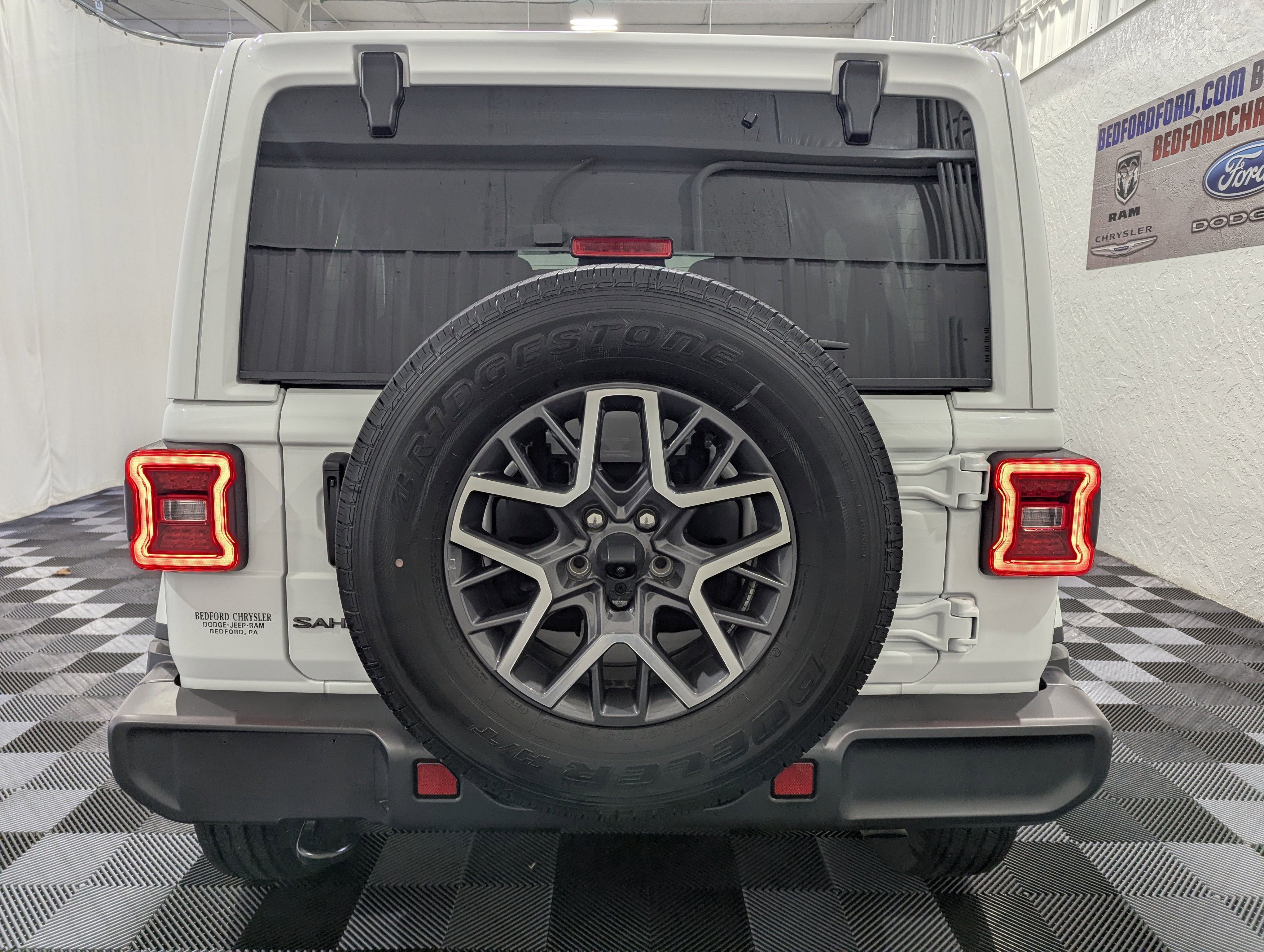 2026 Jeep Wrangler 4-Door Sahara 4x4