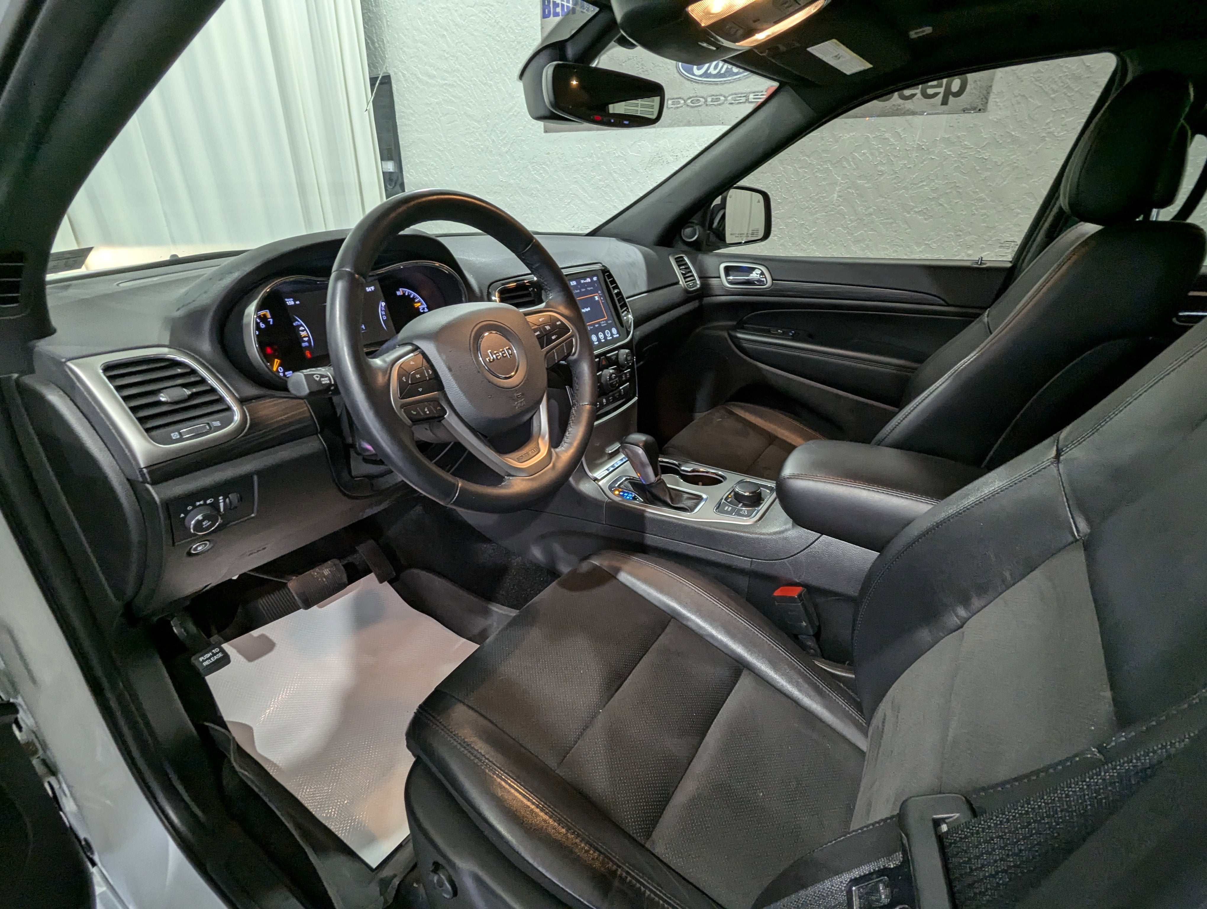 2022 Jeep Grand Cherokee WK Laredo X 4x4