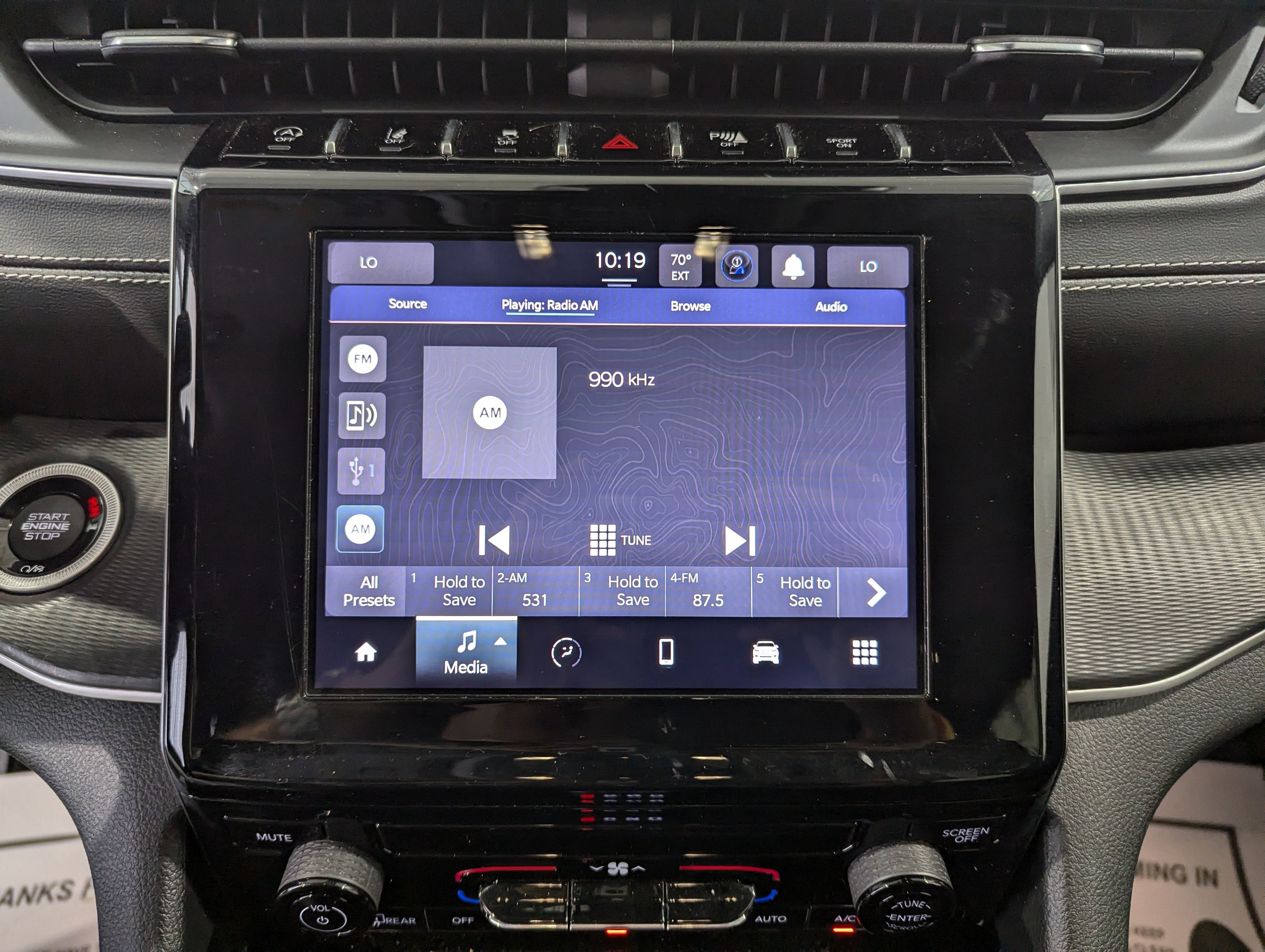 2023 Jeep Grand Cherokee Laredo 4x4