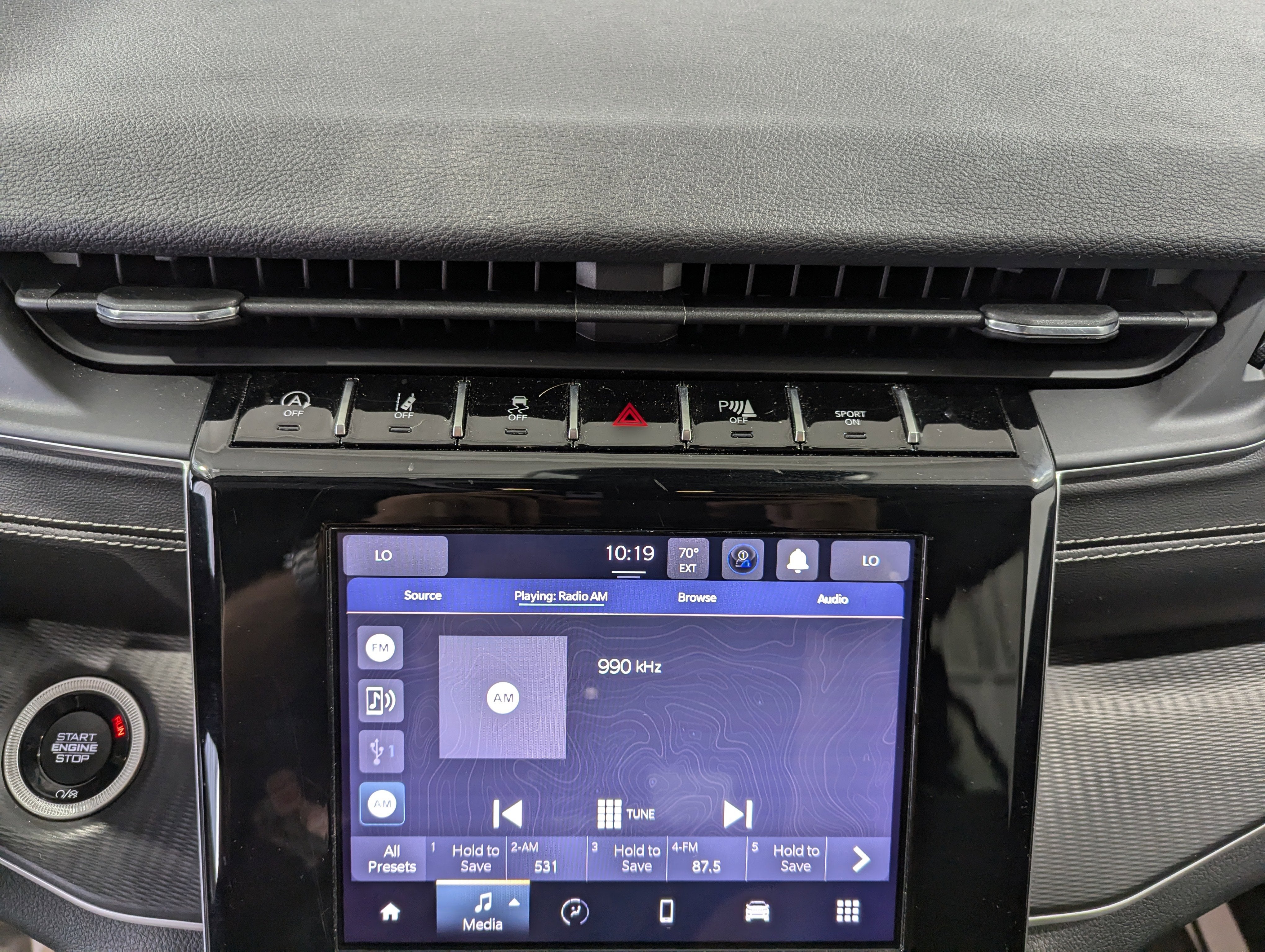 2023 Jeep Grand Cherokee Laredo 4x4