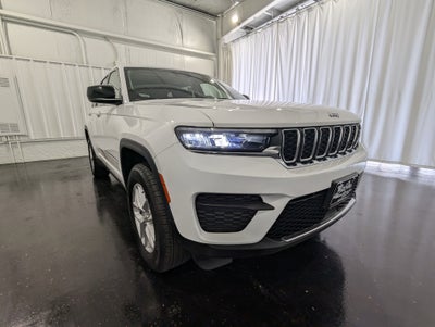 2023 Jeep Grand Cherokee Laredo 4x4