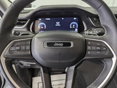 2023 Jeep Grand Cherokee Laredo 4x4
