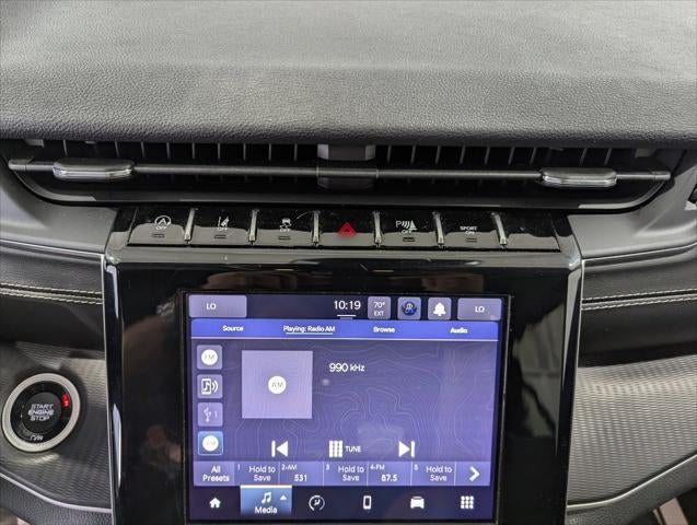 2023 Jeep Grand Cherokee Laredo 4x4