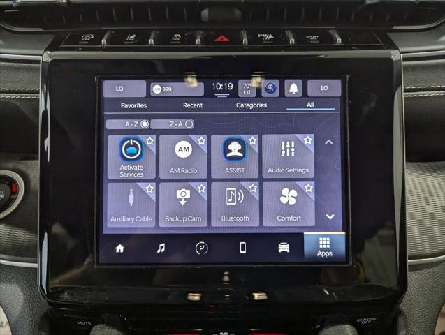 2023 Jeep Grand Cherokee Laredo 4x4