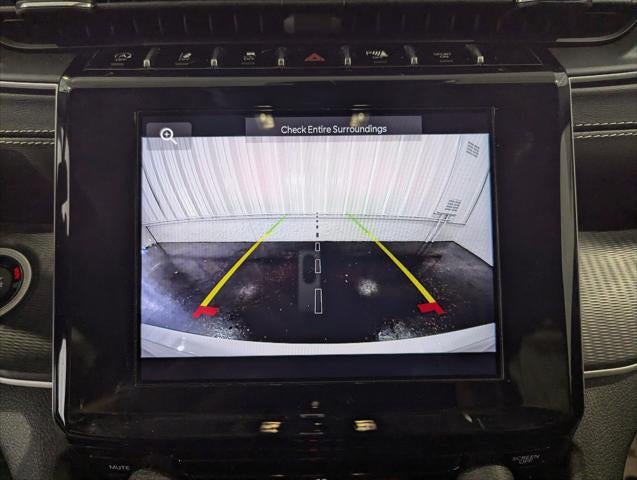 2023 Jeep Grand Cherokee Laredo 4x4