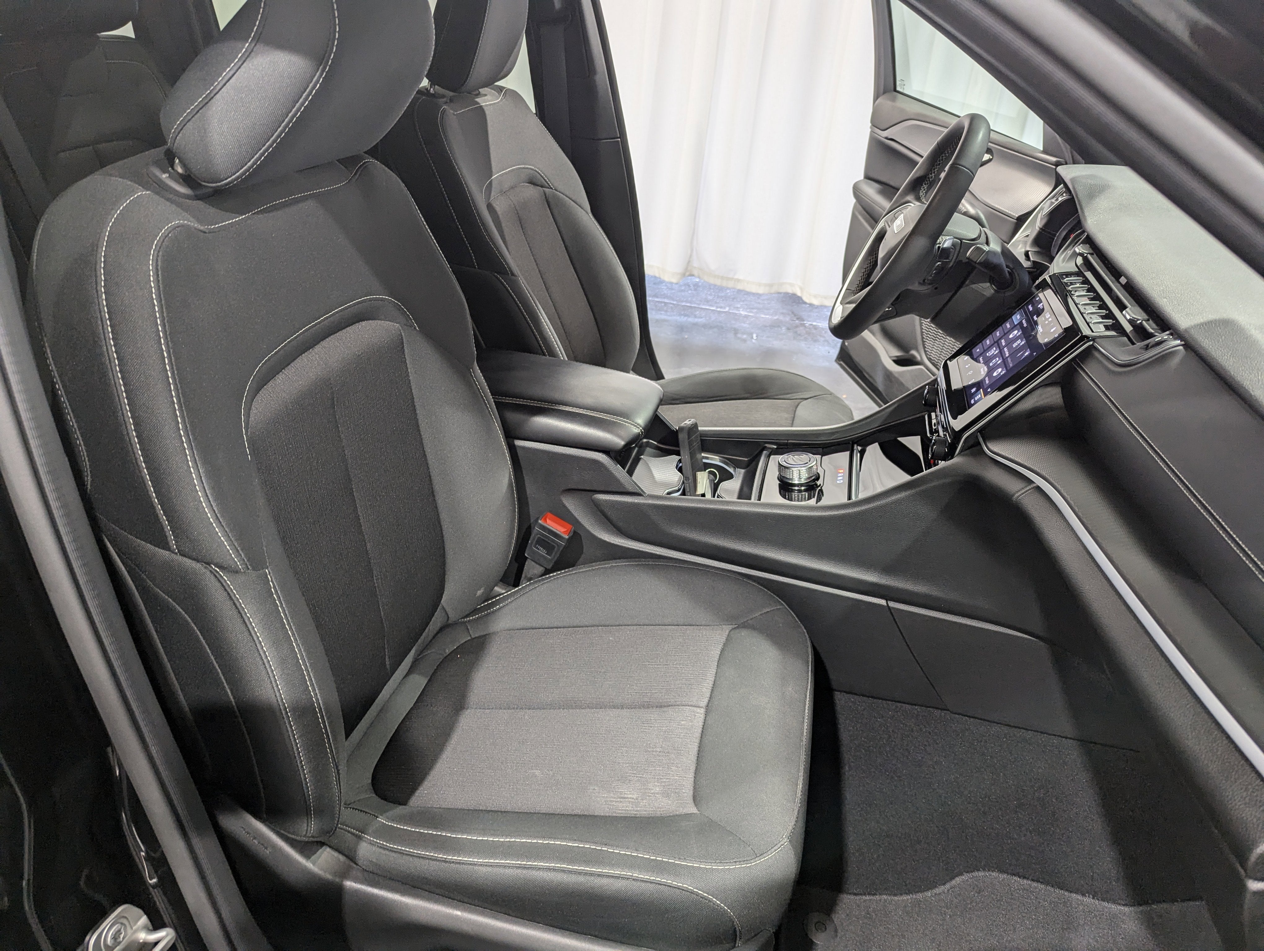 2024 Jeep Grand Cherokee Laredo X 4x4