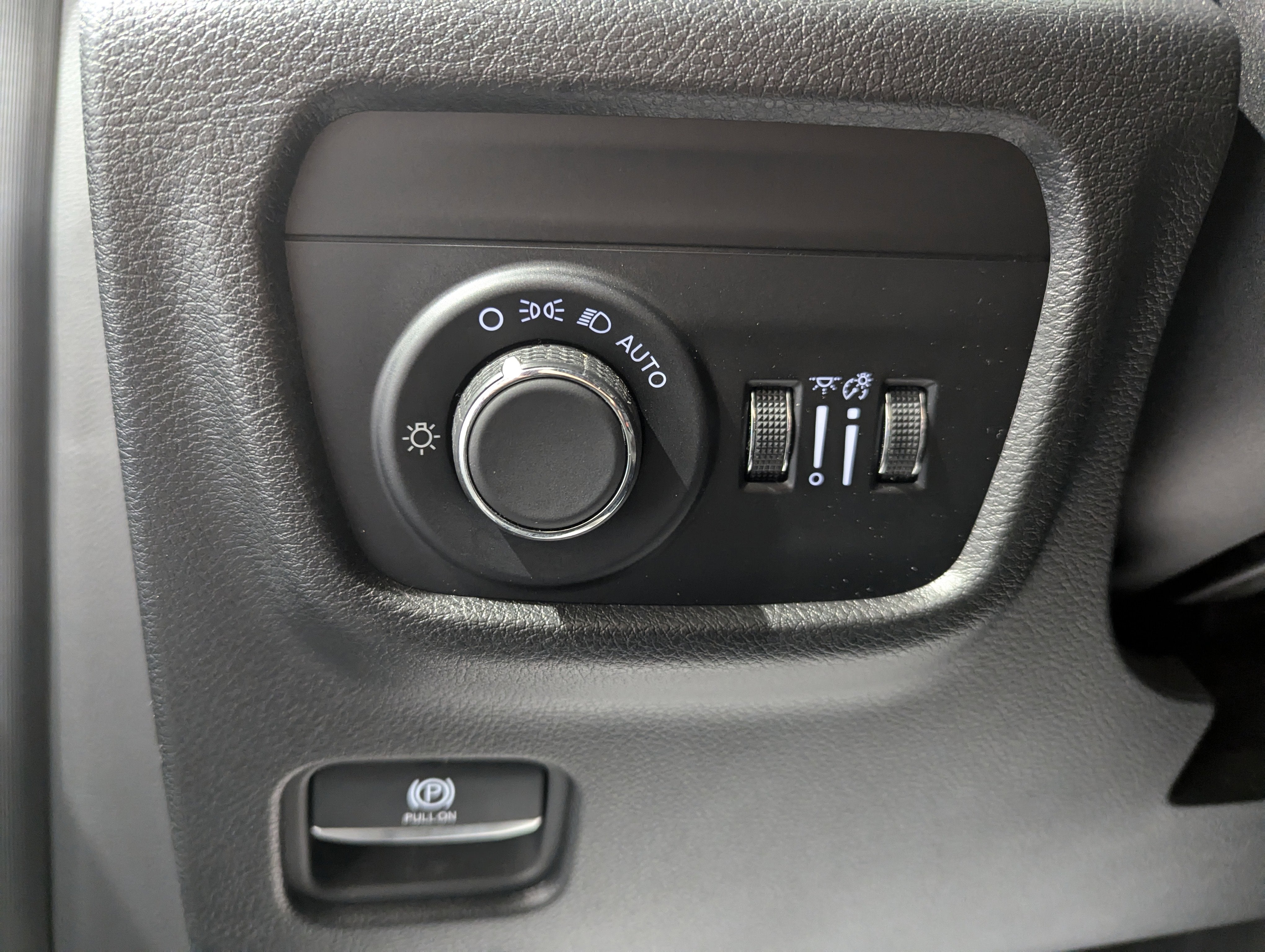 2024 Jeep Grand Cherokee Laredo X 4x4