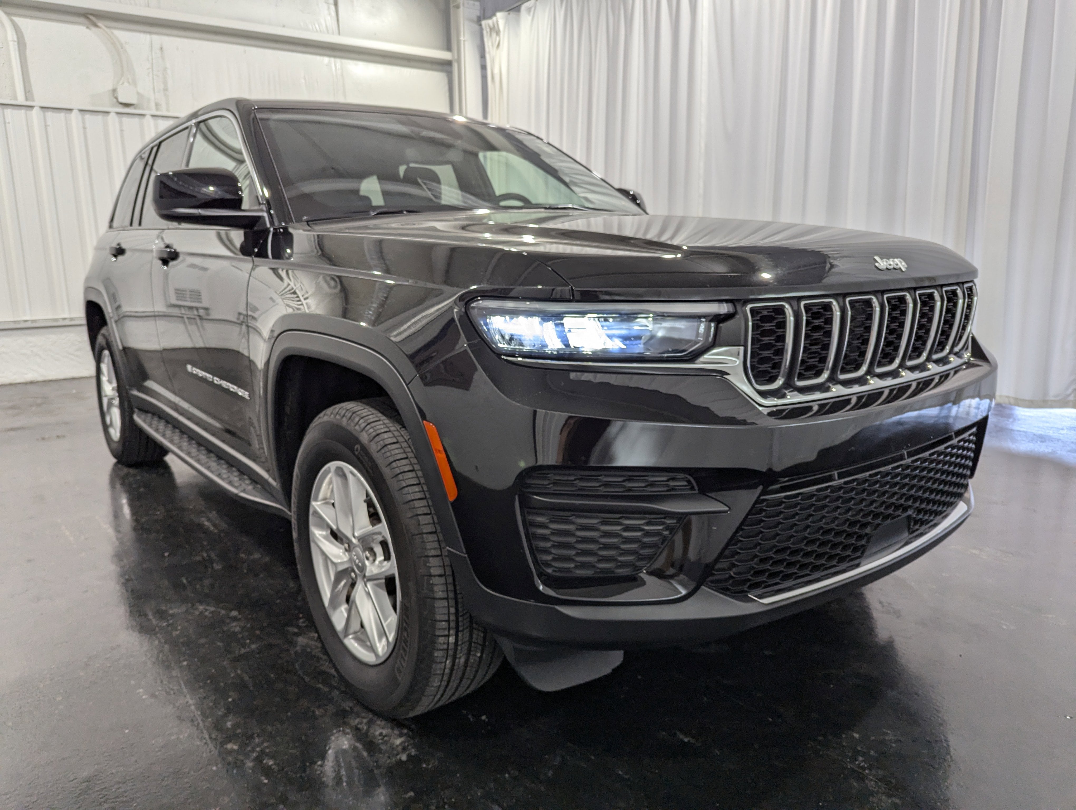 2024 Jeep Grand Cherokee Laredo X 4x4