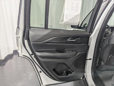 2024 Jeep Grand Cherokee Laredo 4x4