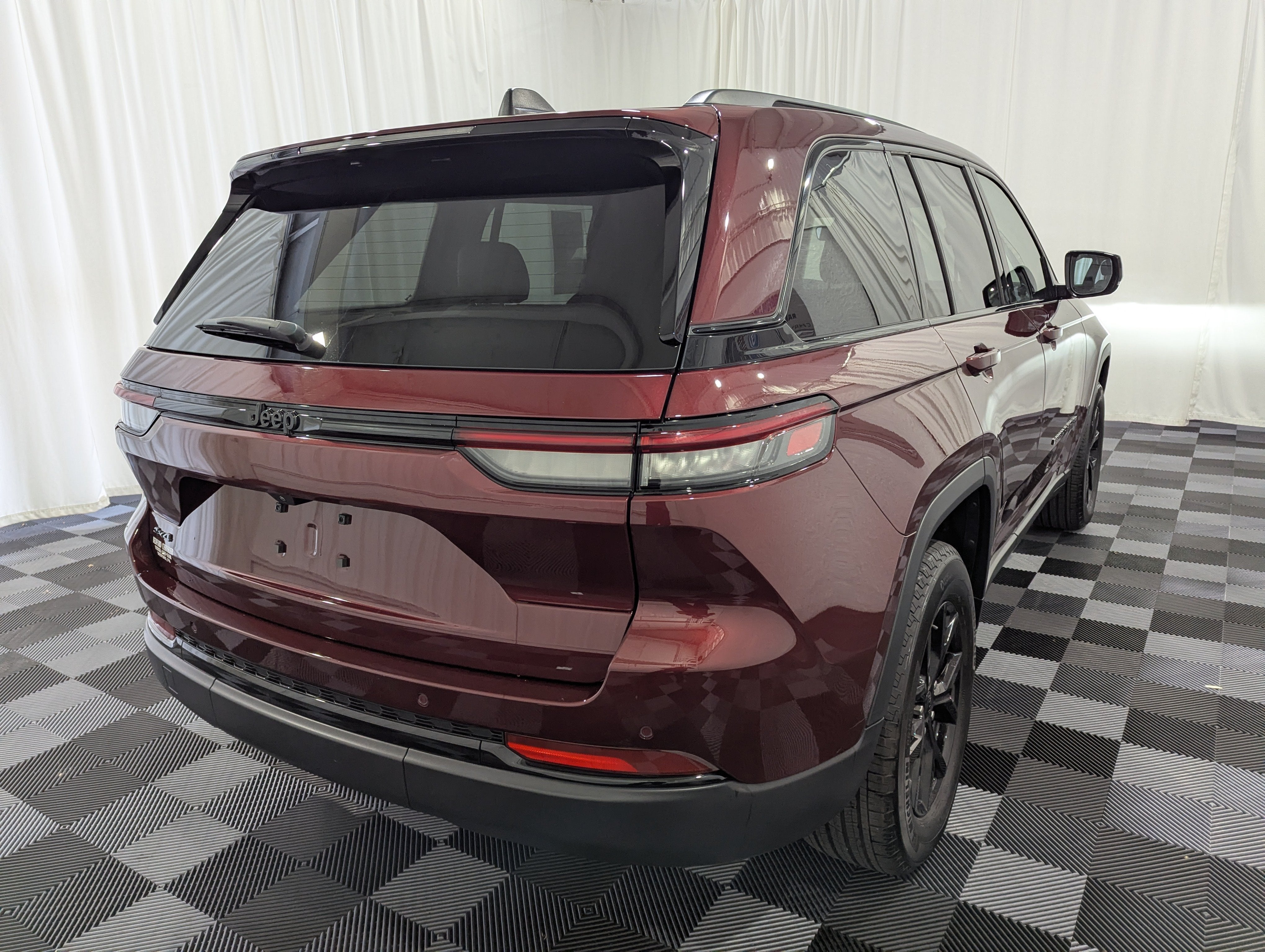 2025 Jeep Grand Cherokee Altitude 4x4