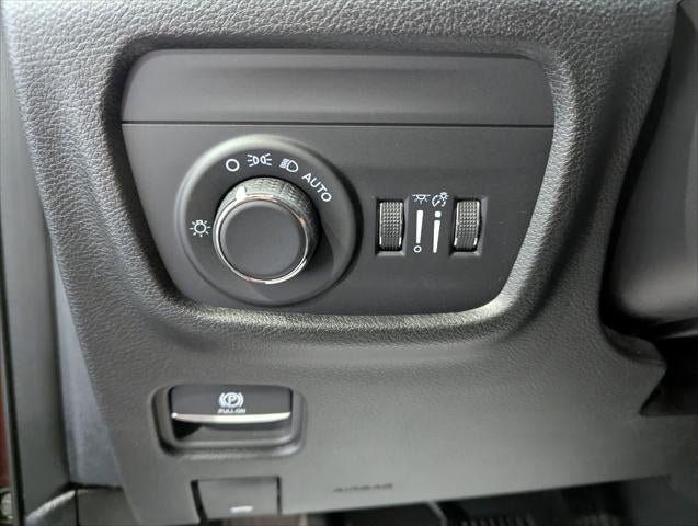 2025 Jeep Grand Cherokee Altitude 4x4