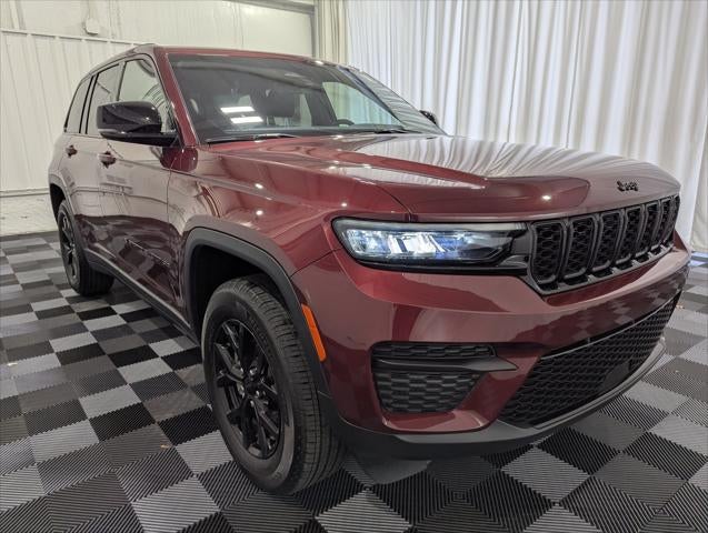2025 Jeep Grand Cherokee Altitude 4x4