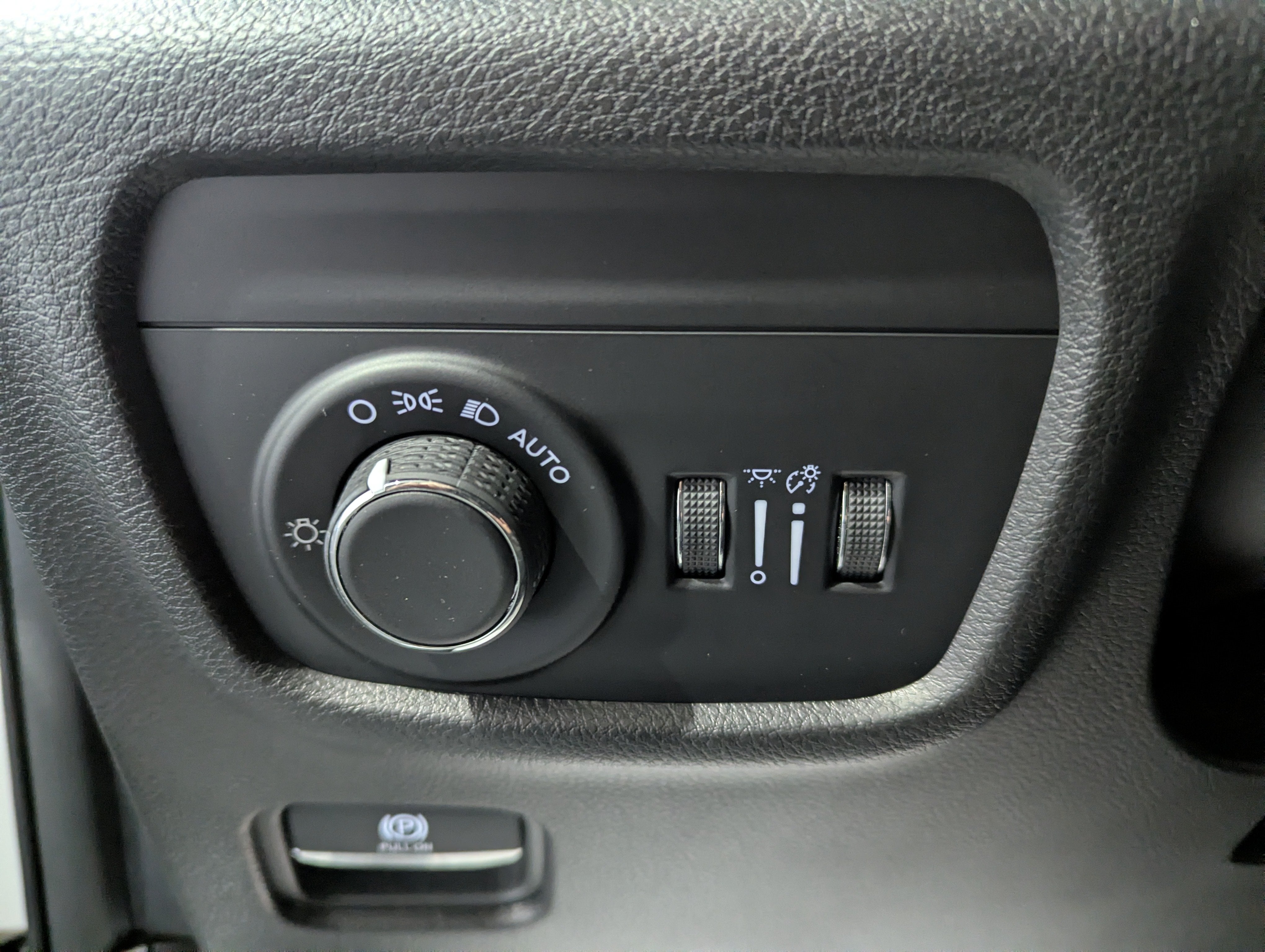 2022 Jeep Grand Cherokee L Laredo 4x4
