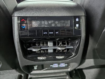 2022 Jeep Grand Cherokee L Laredo 4x4