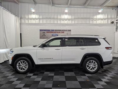 2022 Jeep Grand Cherokee L Laredo 4x4
