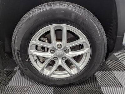2022 Jeep Grand Cherokee L Laredo 4x4
