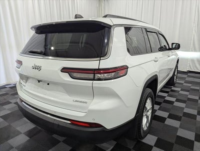 2022 Jeep Grand Cherokee L Laredo 4x4
