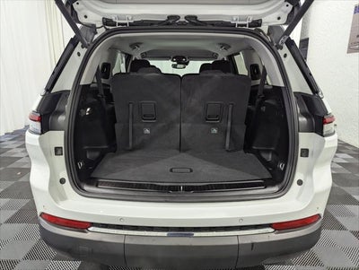2022 Jeep Grand Cherokee L Laredo 4x4