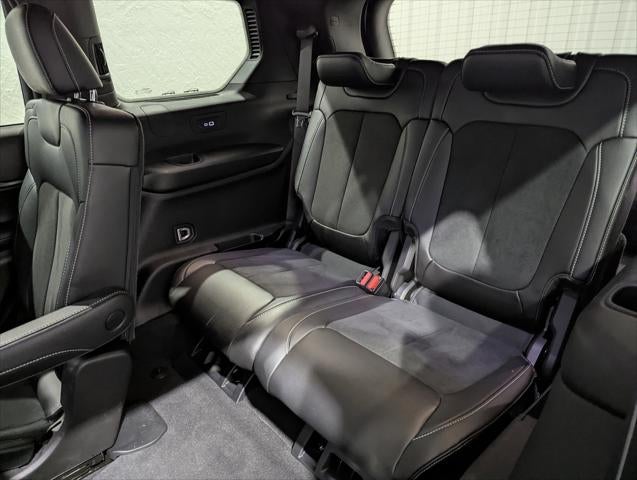 2024 Jeep Grand Cherokee L Altitude 4x4