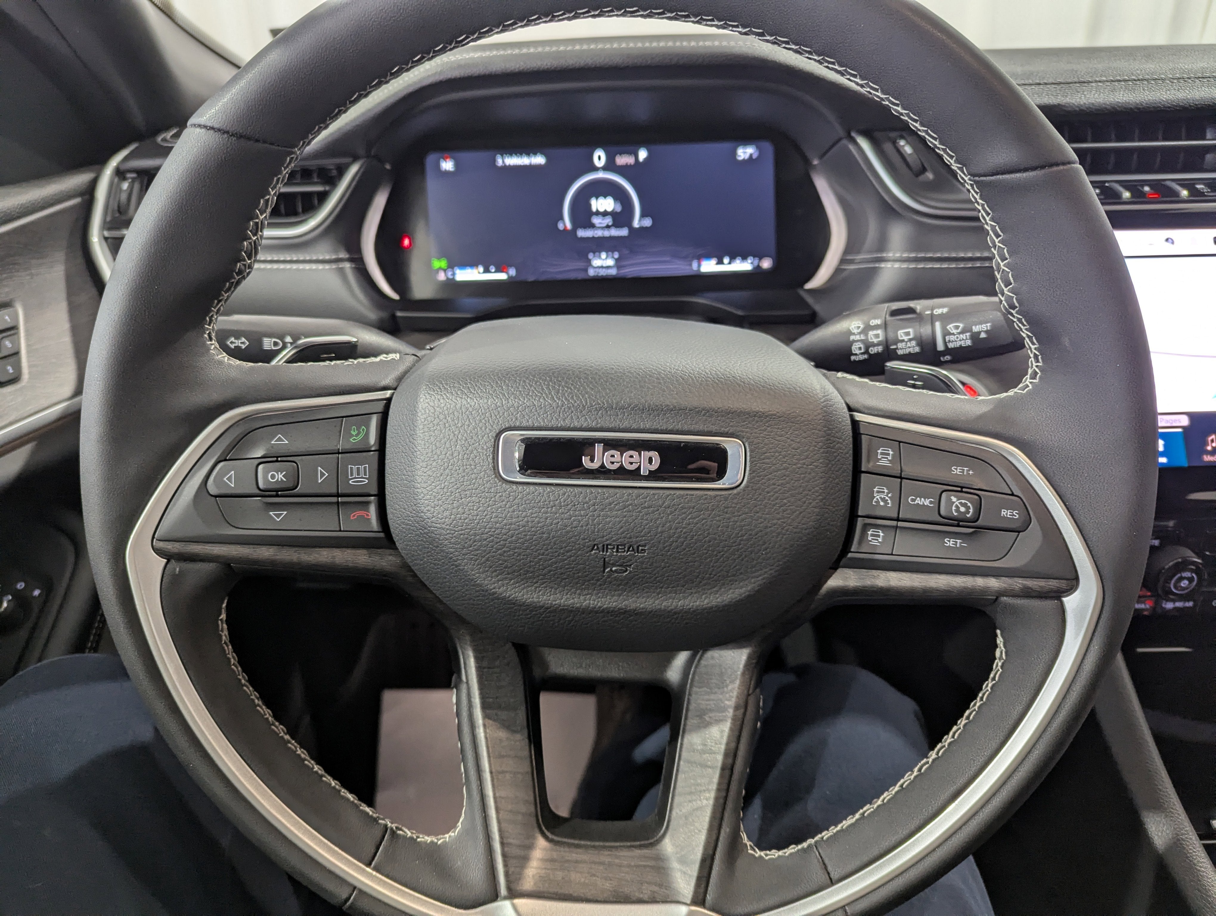 2025 Jeep Grand Cherokee L Limited 4x4