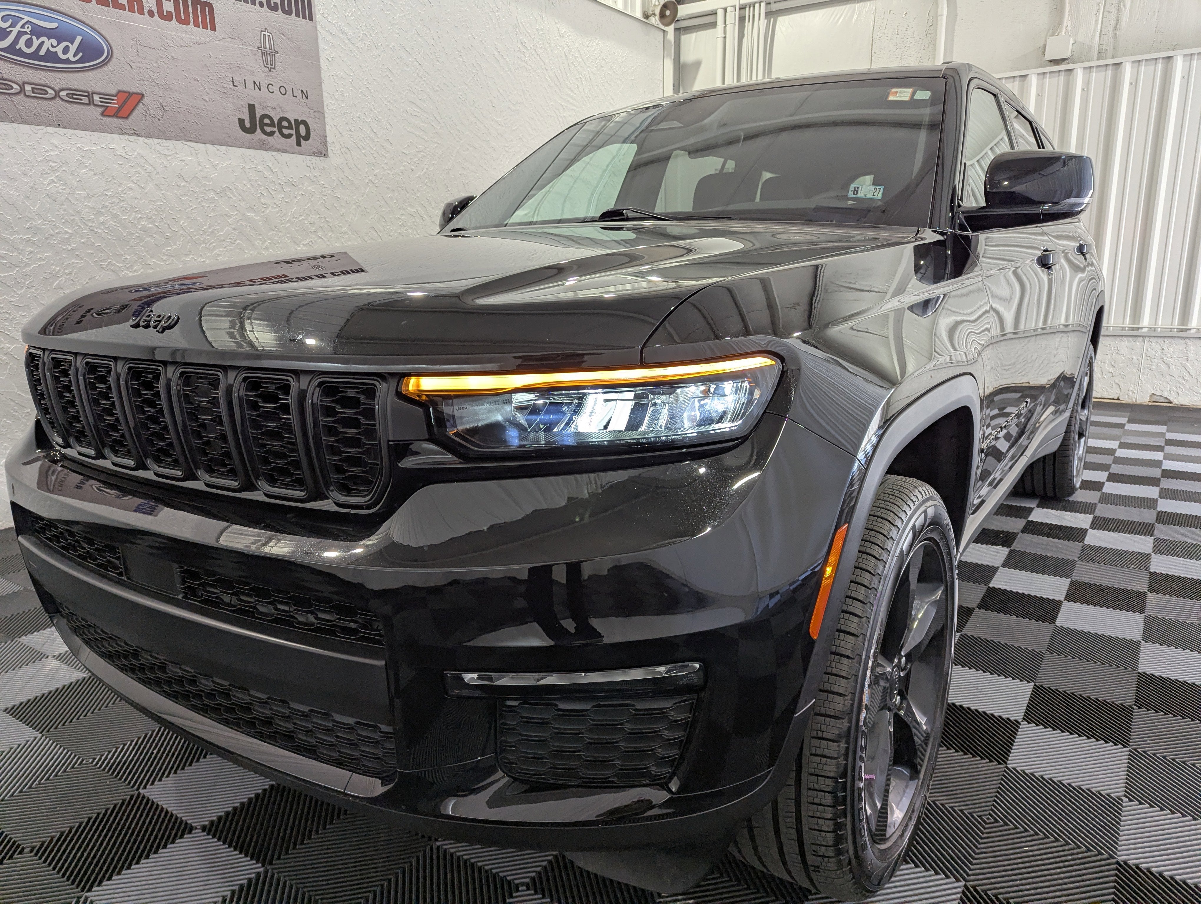 2025 Jeep Grand Cherokee L Limited 4x4
