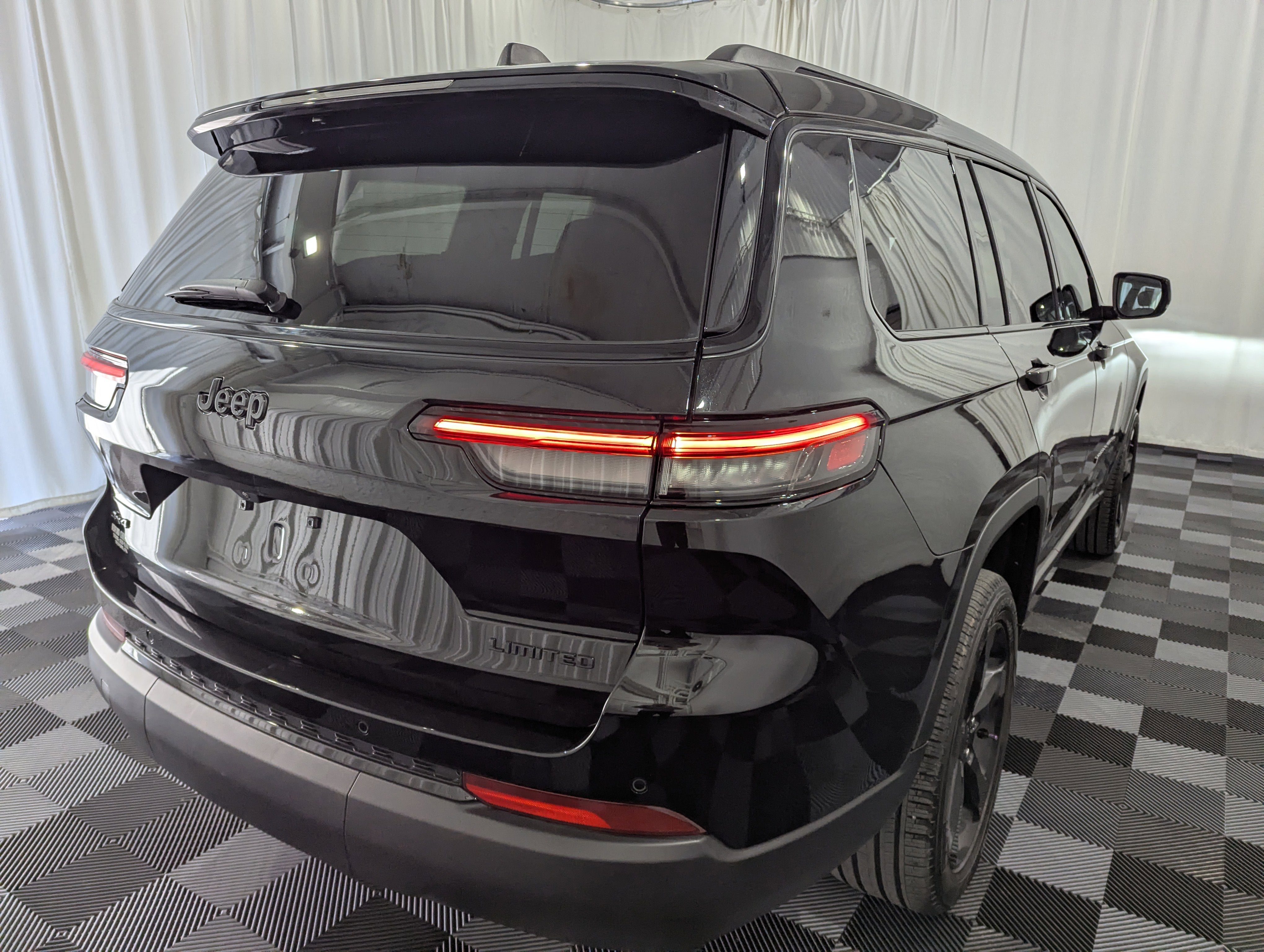 2025 Jeep Grand Cherokee L Limited 4x4