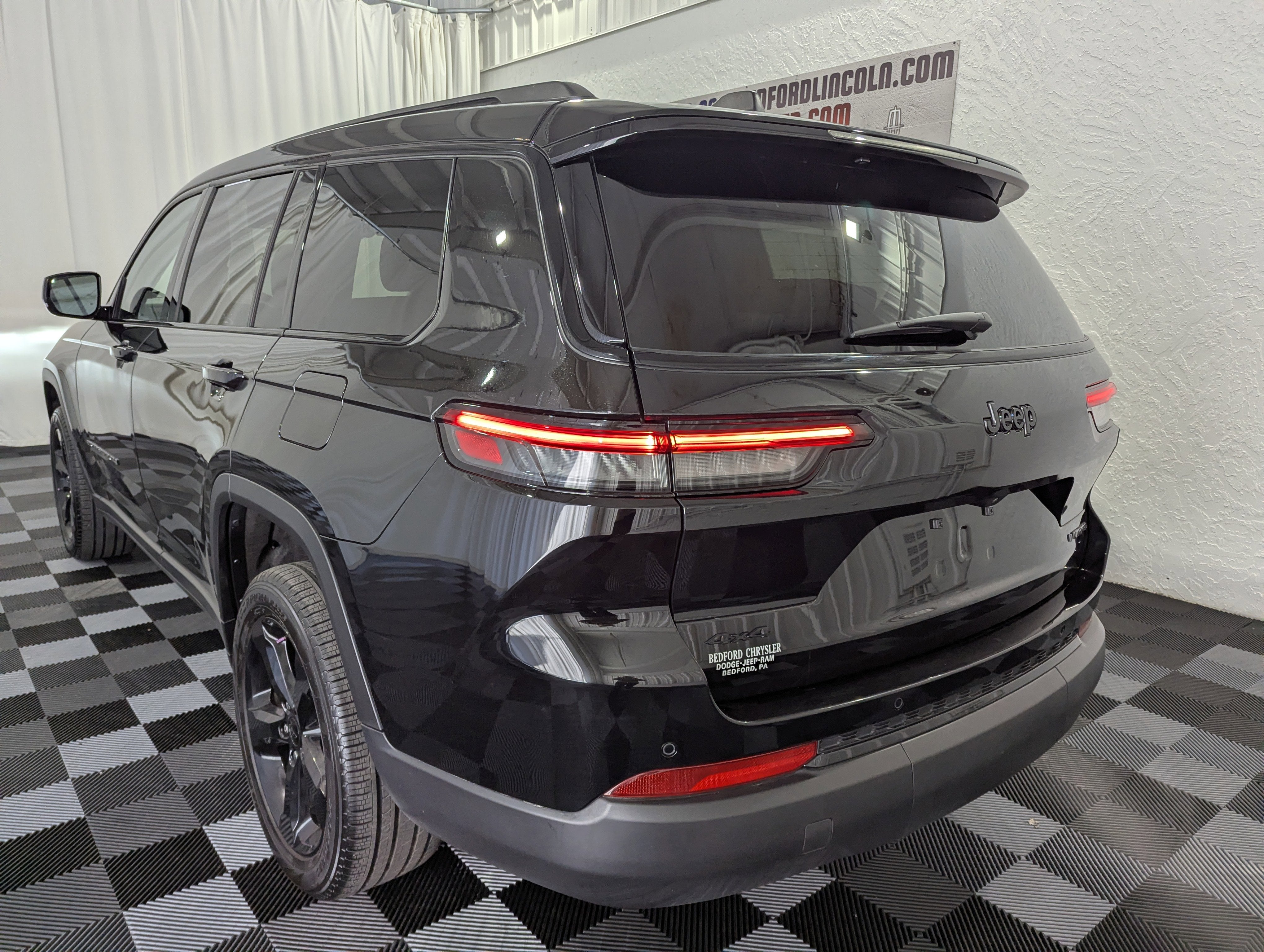 2025 Jeep Grand Cherokee L Limited 4x4