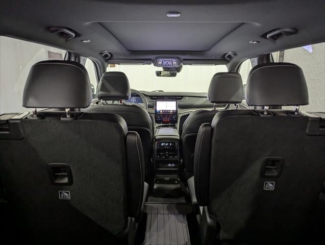 2025 Jeep Grand Cherokee L Limited 4x4