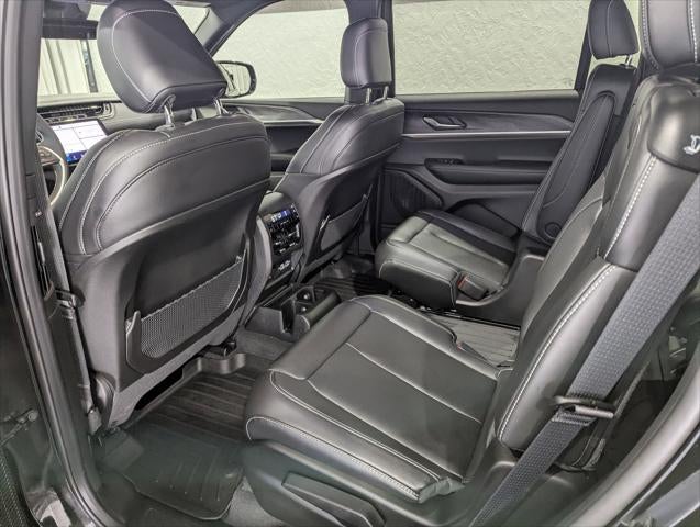 2025 Jeep Grand Cherokee L Limited 4x4