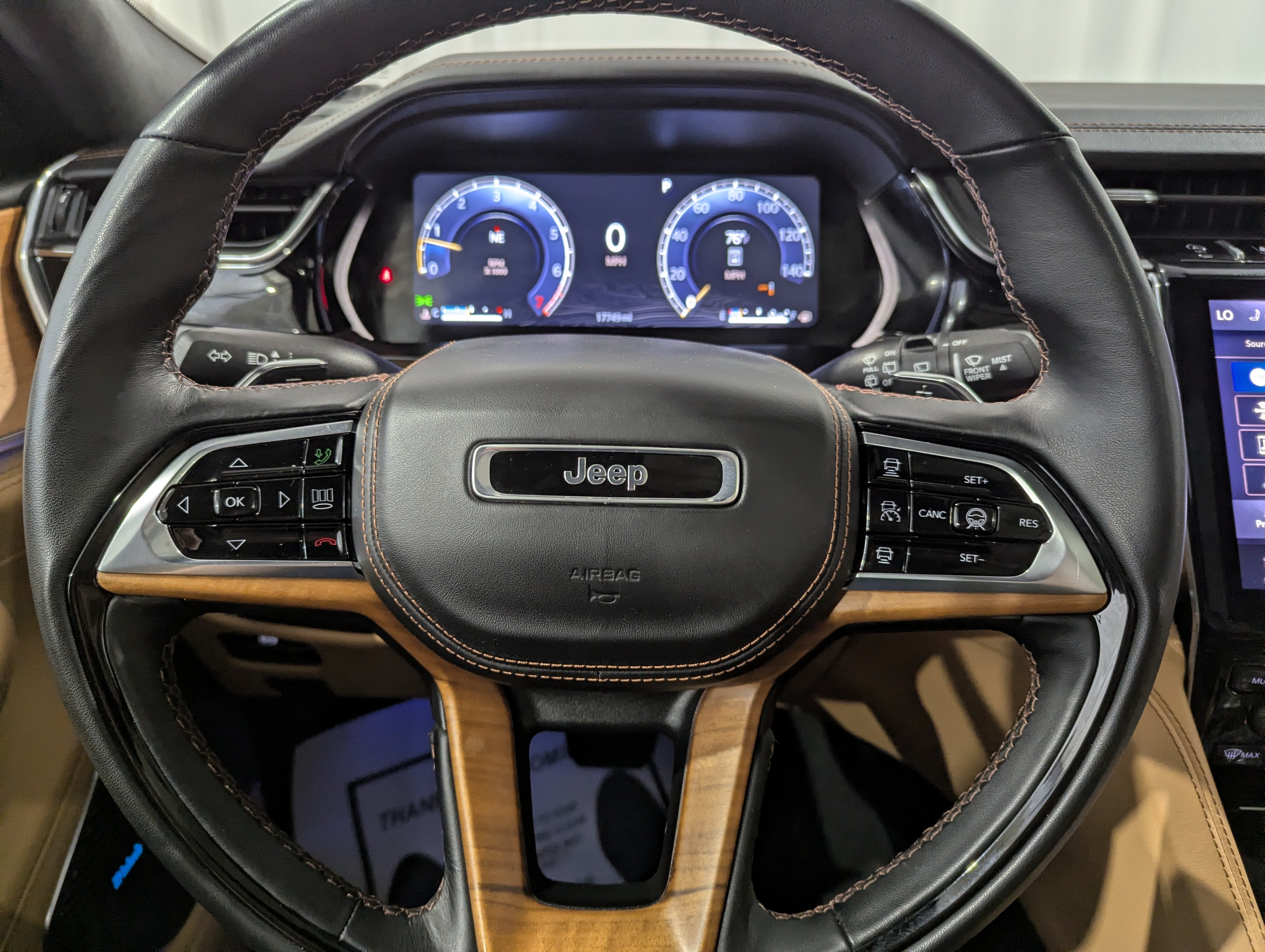 2025 Jeep Grand Cherokee L Summit Reserve 4x4
